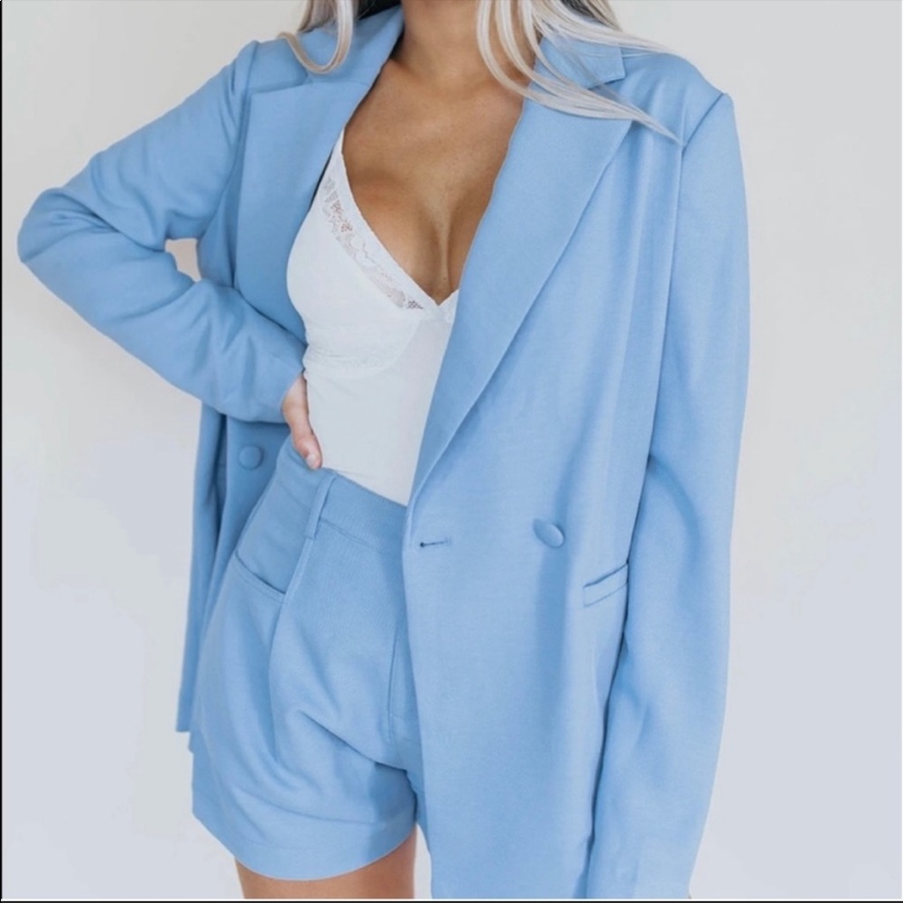 Kittenish blue suit